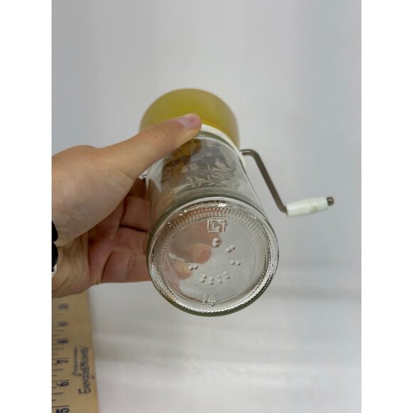 VTG 1960s Federal Yellow Glass Nut Spice Food Chopper Grinder 7.5" MCM - Picture 6 of 7